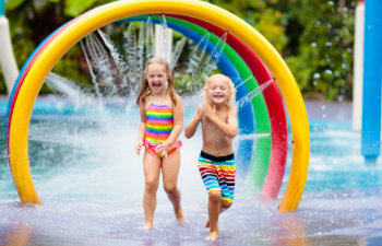 kids have fun at aqua park